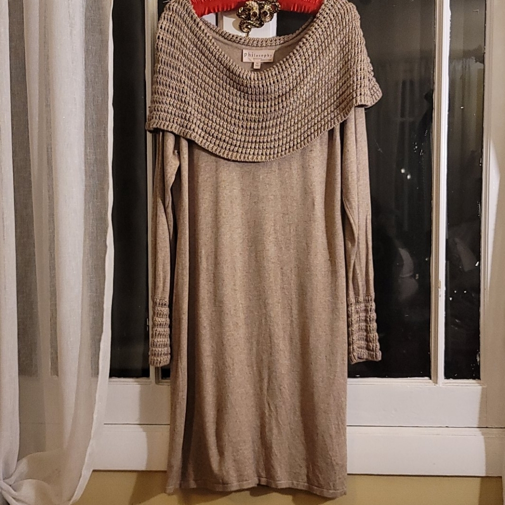 Dress - Picture 3 of 6